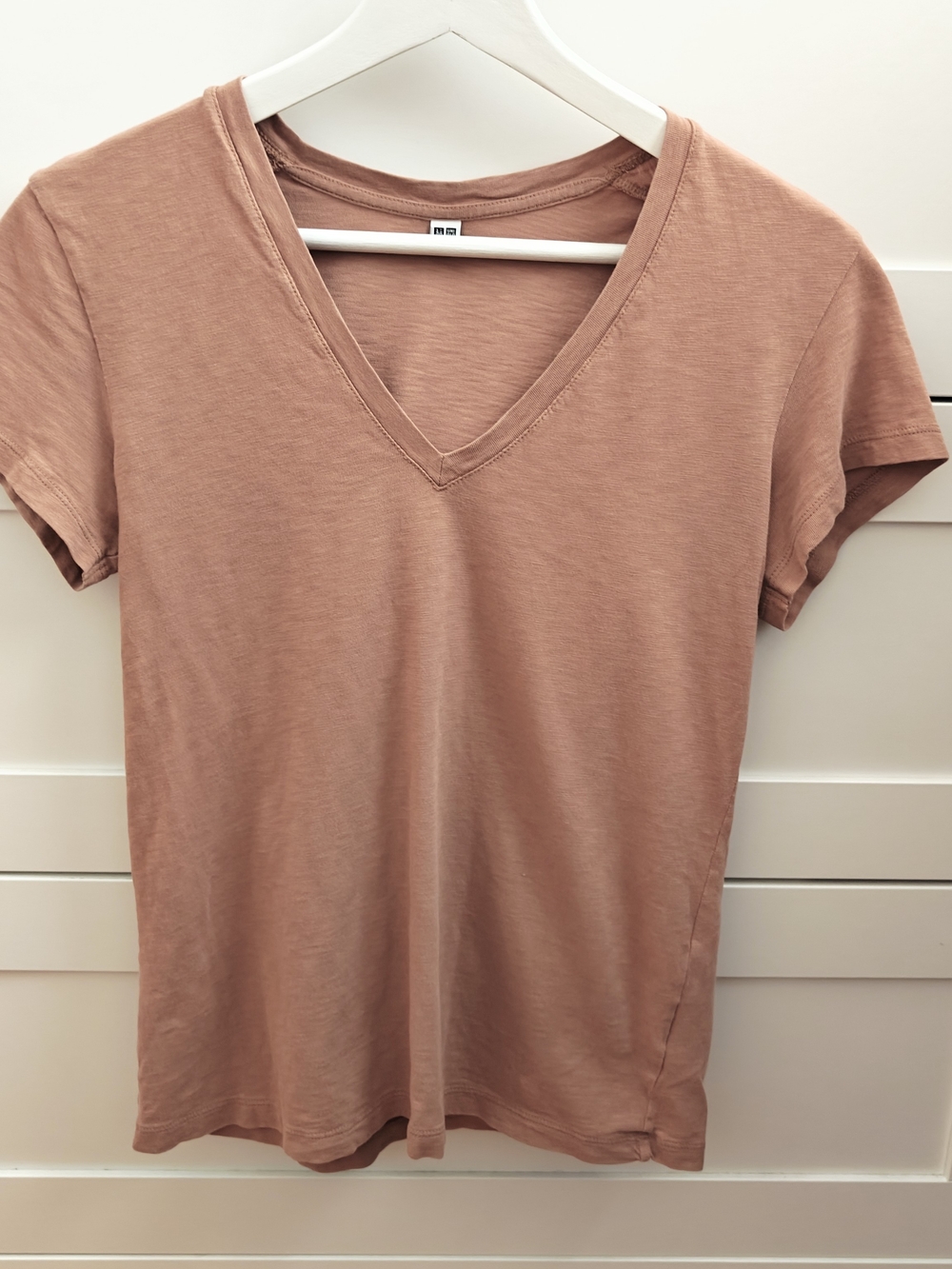 Uniqlo Tan Brown V-Neck Short Sleeve Tee Size S